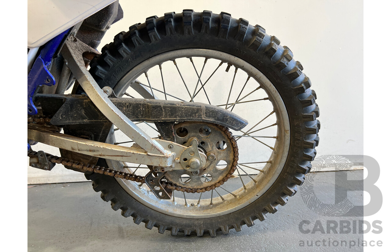 8/2001 Yamaha DT 175cc 2 Stroke Motorcycle