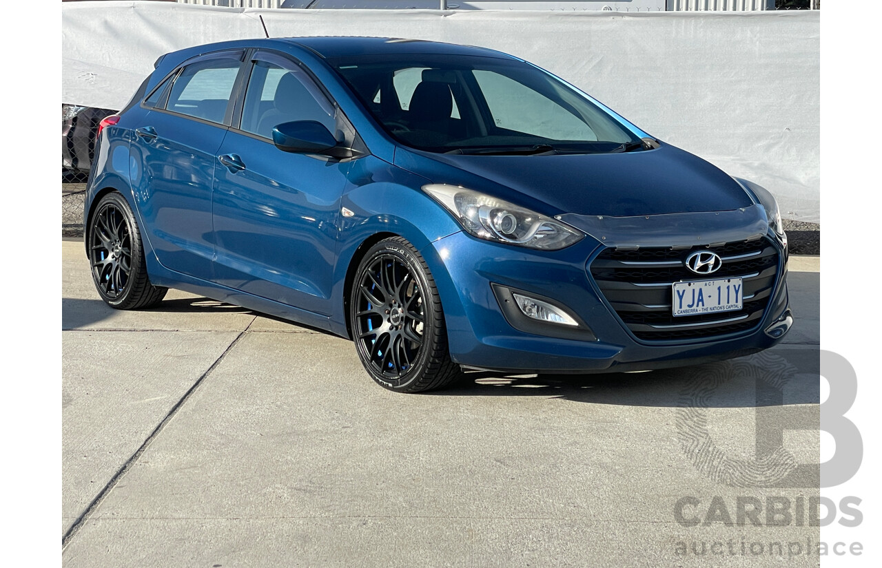 7/2015 Hyundai i30 Active GD3 SERIES 2 5d Hatchback Blue 1.8L