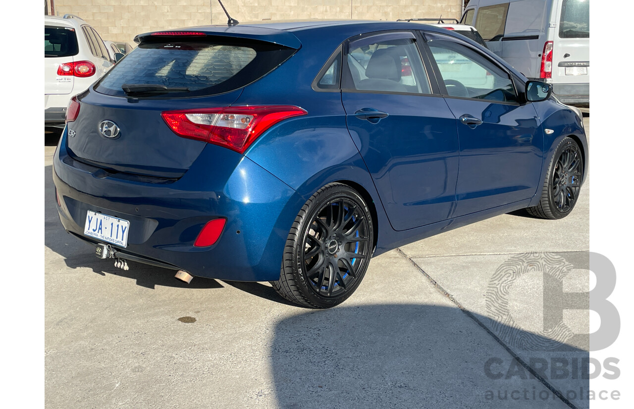 7/2015 Hyundai i30 Active GD3 SERIES 2 5d Hatchback Blue 1.8L