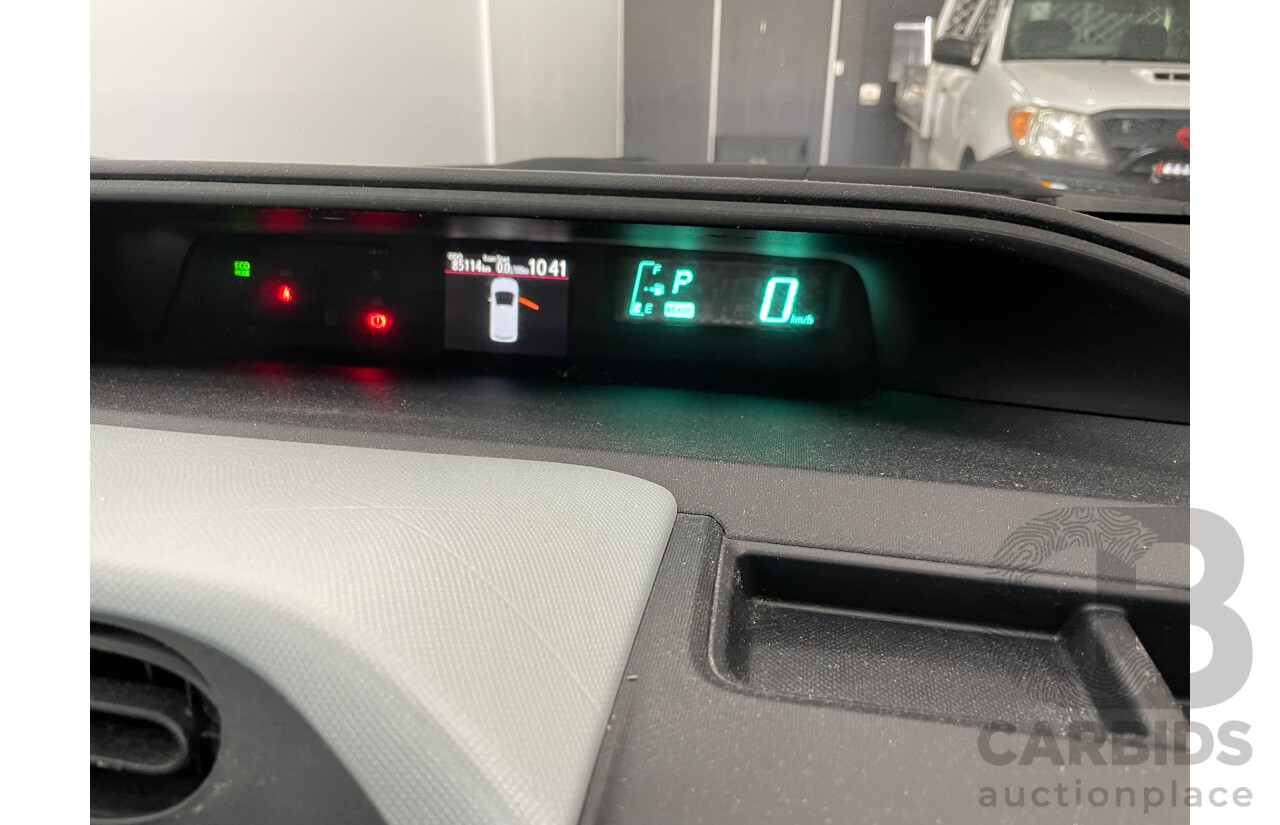 9/2012 Toyota Prius-C Hybrid NHP10R 5d Hatchback White 1.5L