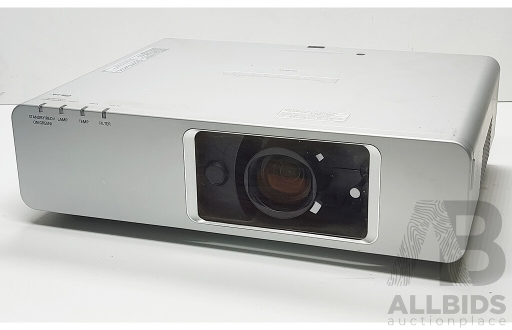 Panasonic (PT-FW300) 3LCD Projector