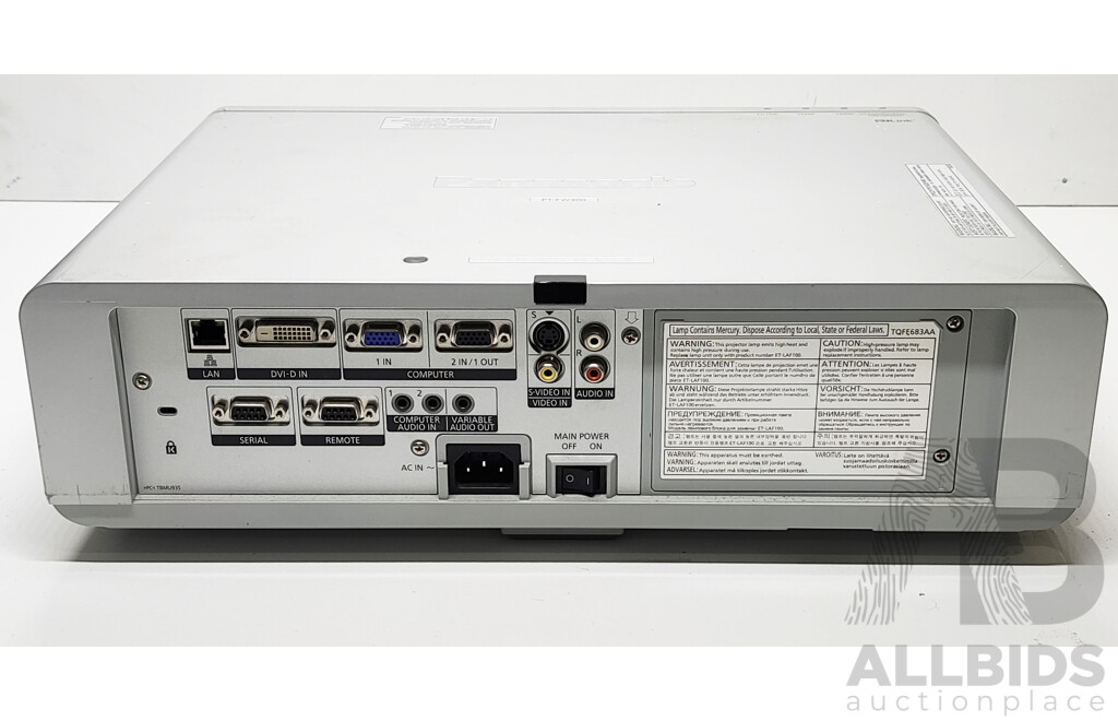 Panasonic (PT-FW300) 3LCD Projector