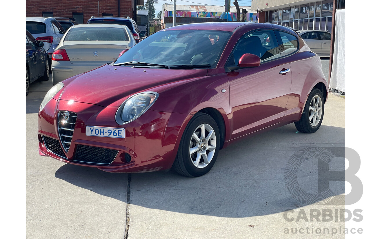 1/2014 Alfa Romeo Mito  3d Hatchback Red .9L