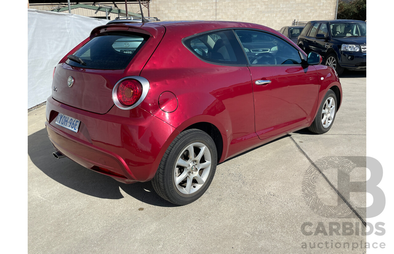 1/2014 Alfa Romeo Mito  3d Hatchback Red .9L