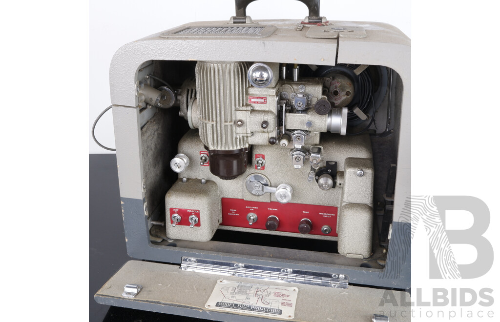 Vintage G.B Bell and Howell Projector