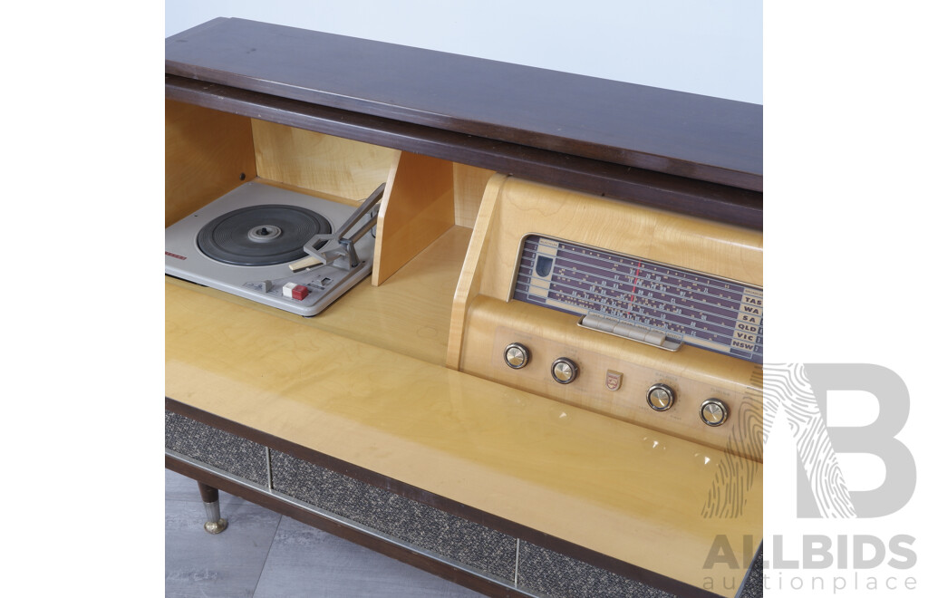 Retro Phillips Model 228 03 Turntable Radiogram Unit