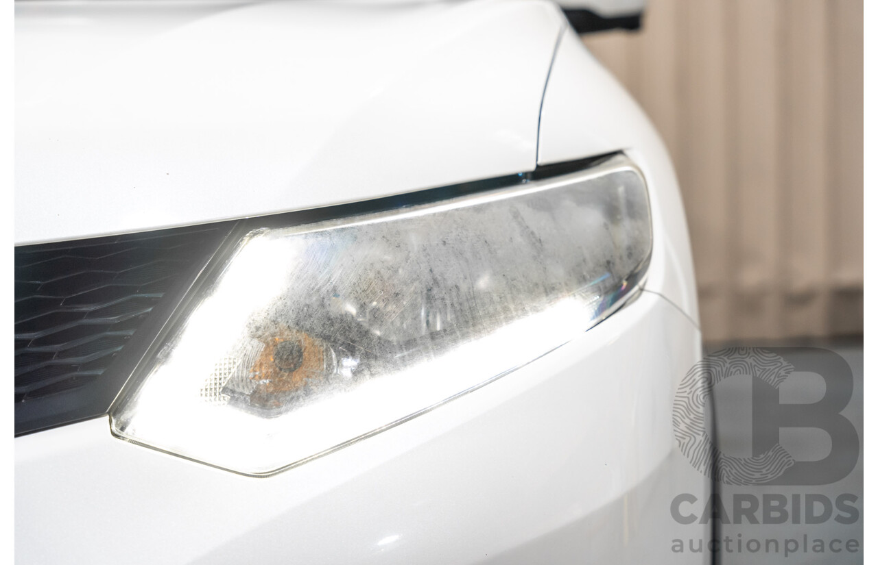 11/2014 Nissan X-Trail ST-L (fwd) T32 4d Wagon White 2.5L - 7 Seater