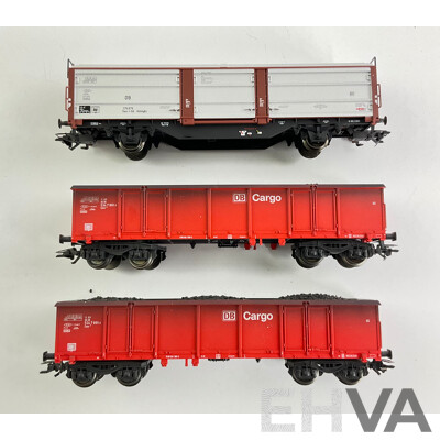 Marklin HO Scale DB Cargo Coal Wagons and Sliding Door Wagon