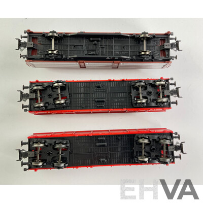 Marklin HO Scale DB Cargo Coal Wagons and Sliding Door Wagon