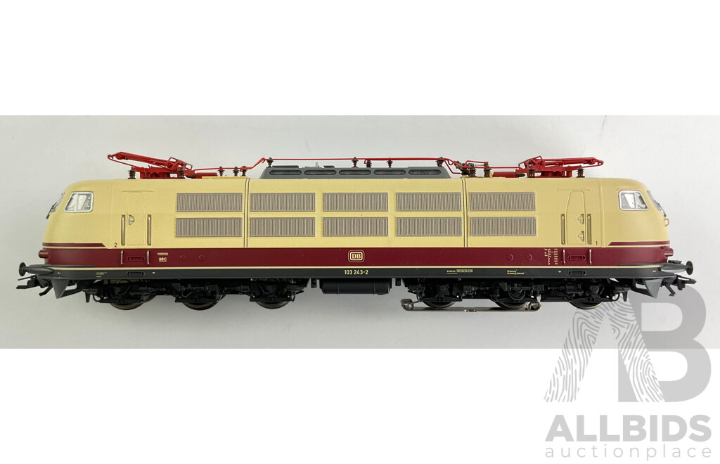 Marklin HO Scale German Electric Locomotive 103249-2, 39170