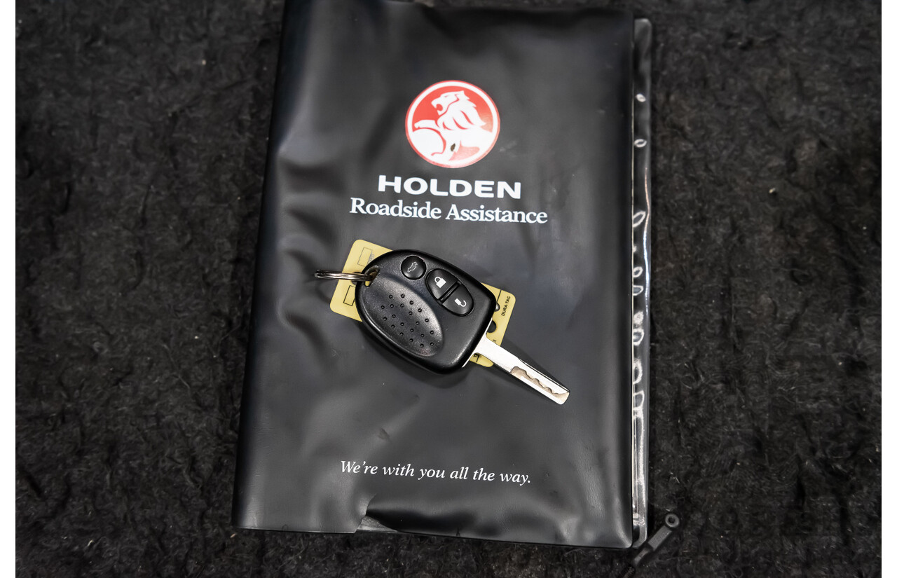 6/2003 Holden HSV Coupe GTO V2 2d Coupe Yellow Devil V8 5.7L