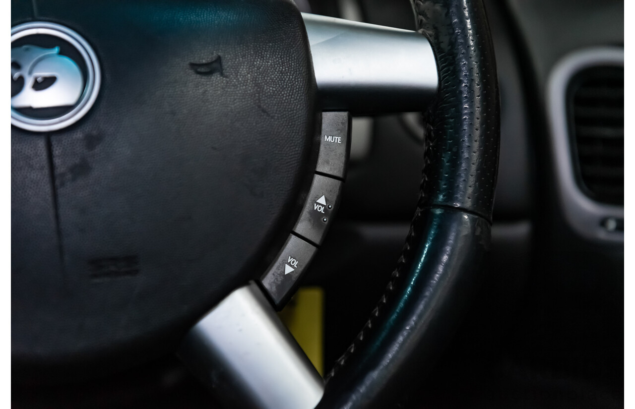 6/2003 Holden HSV Coupe GTO V2 2d Coupe Yellow Devil V8 5.7L