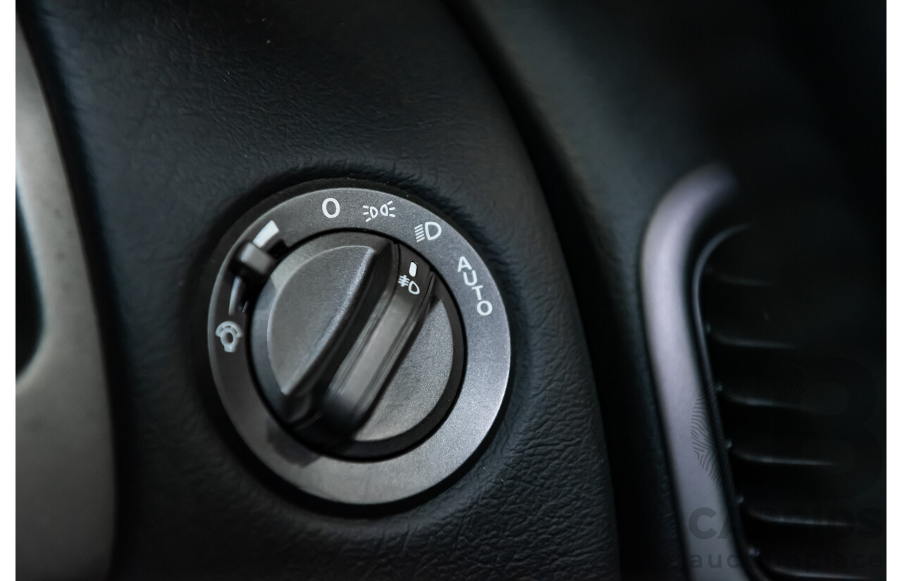 6/2003 Holden HSV Coupe GTO V2 2d Coupe Yellow Devil V8 5.7L