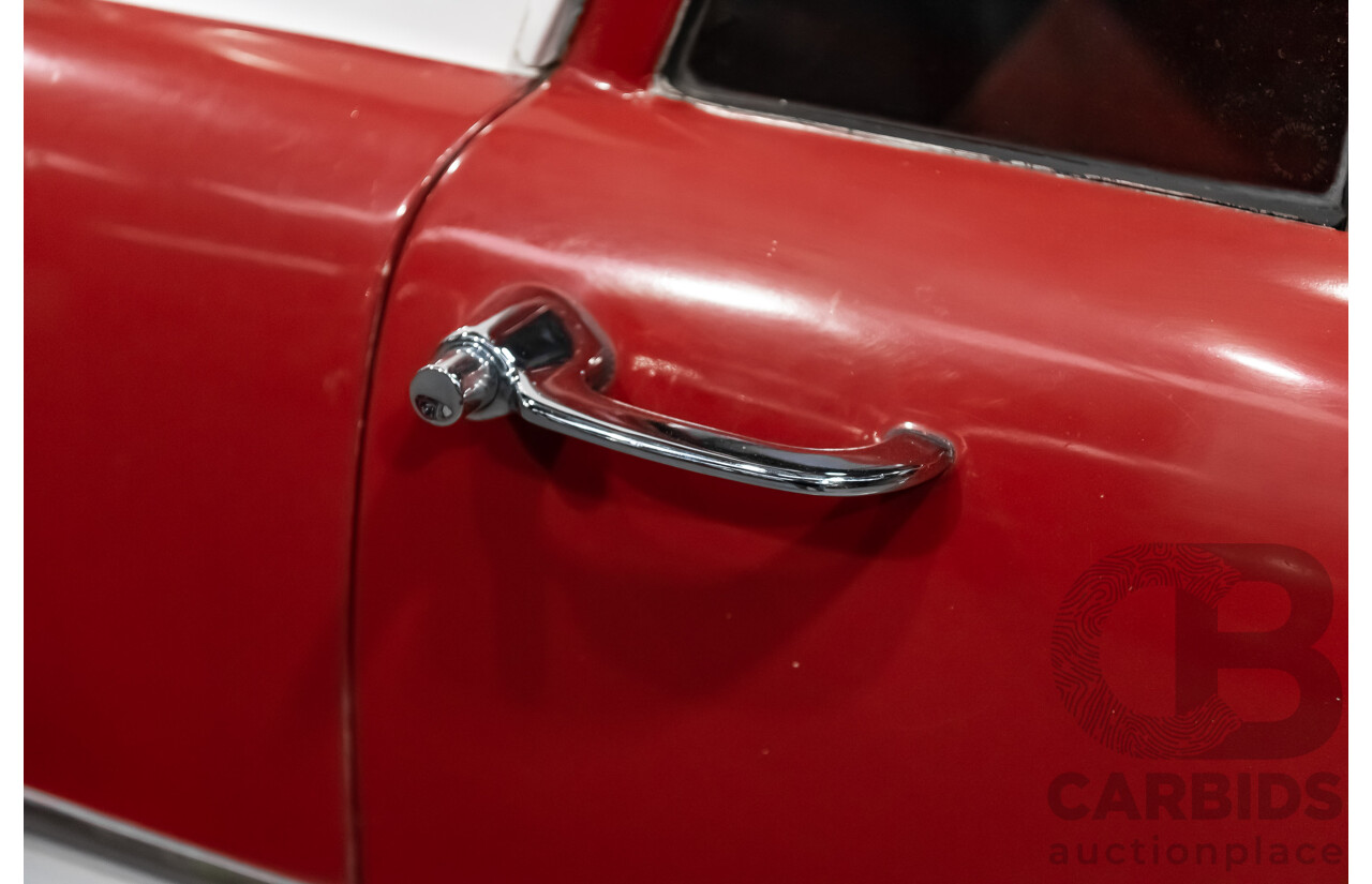 1/1958 Holden FC Special 4d Sedan India Ivory / Red 202ci