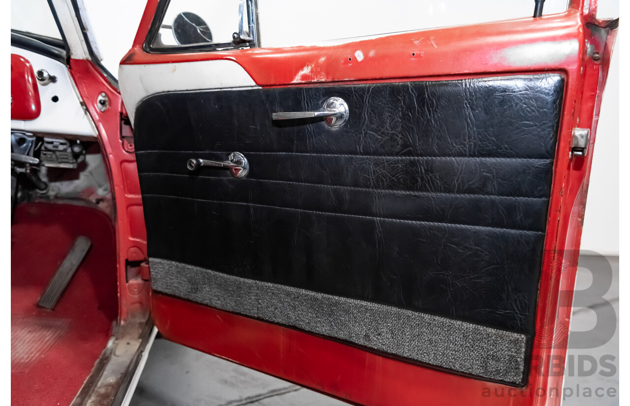 1/1958 Holden FC Special 4d Sedan India Ivory / Red 202ci