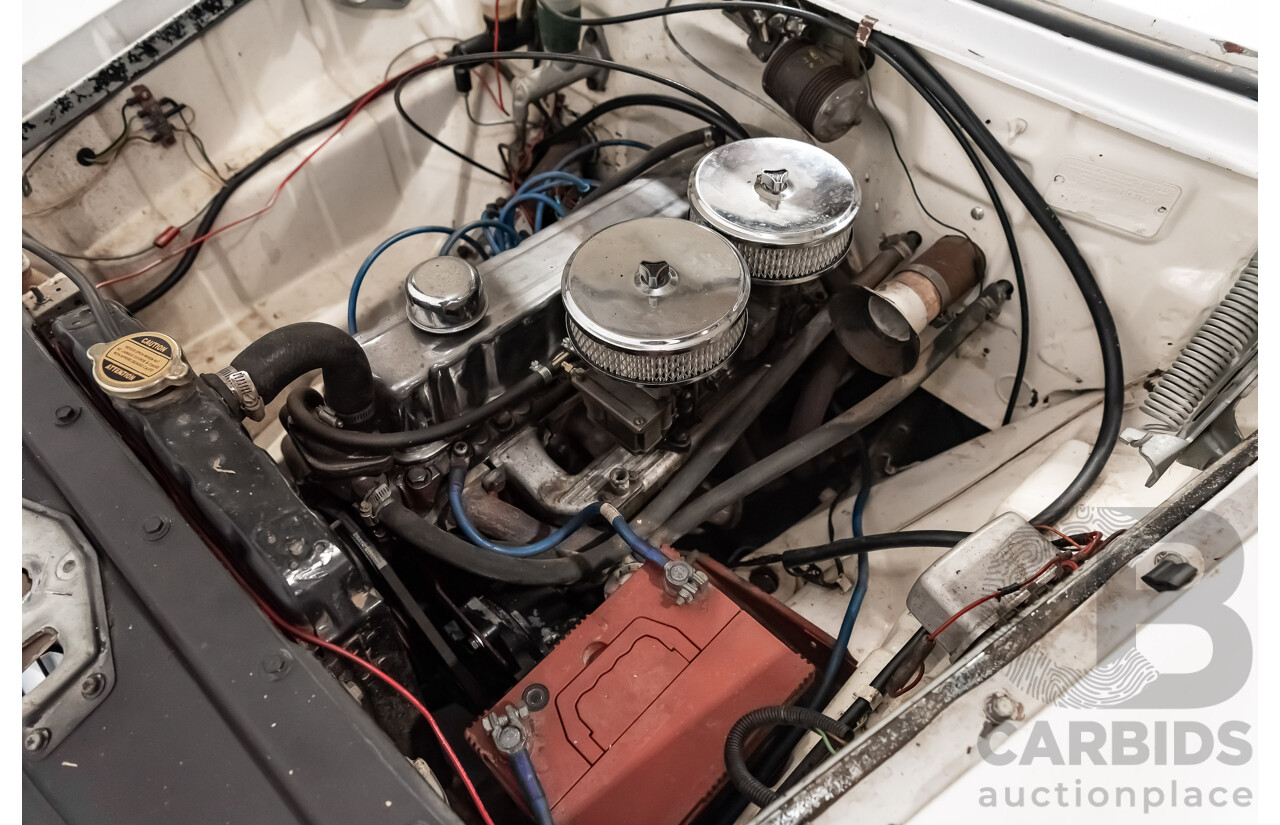 1/1958 Holden FC Special 4d Sedan India Ivory / Red 202ci