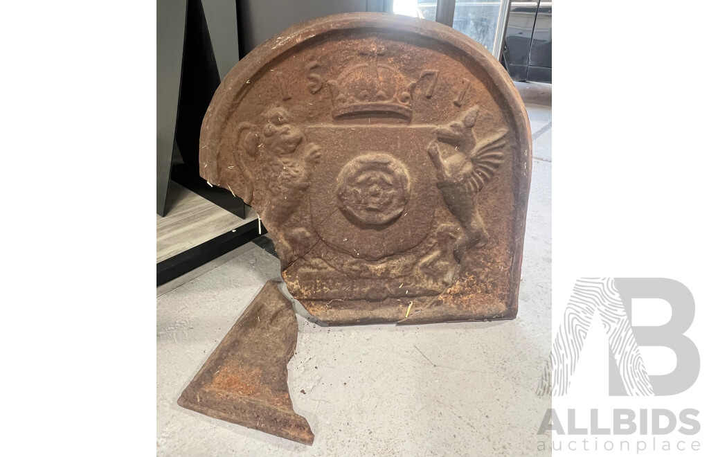 Victorian English Cast Ironcoat of Arms