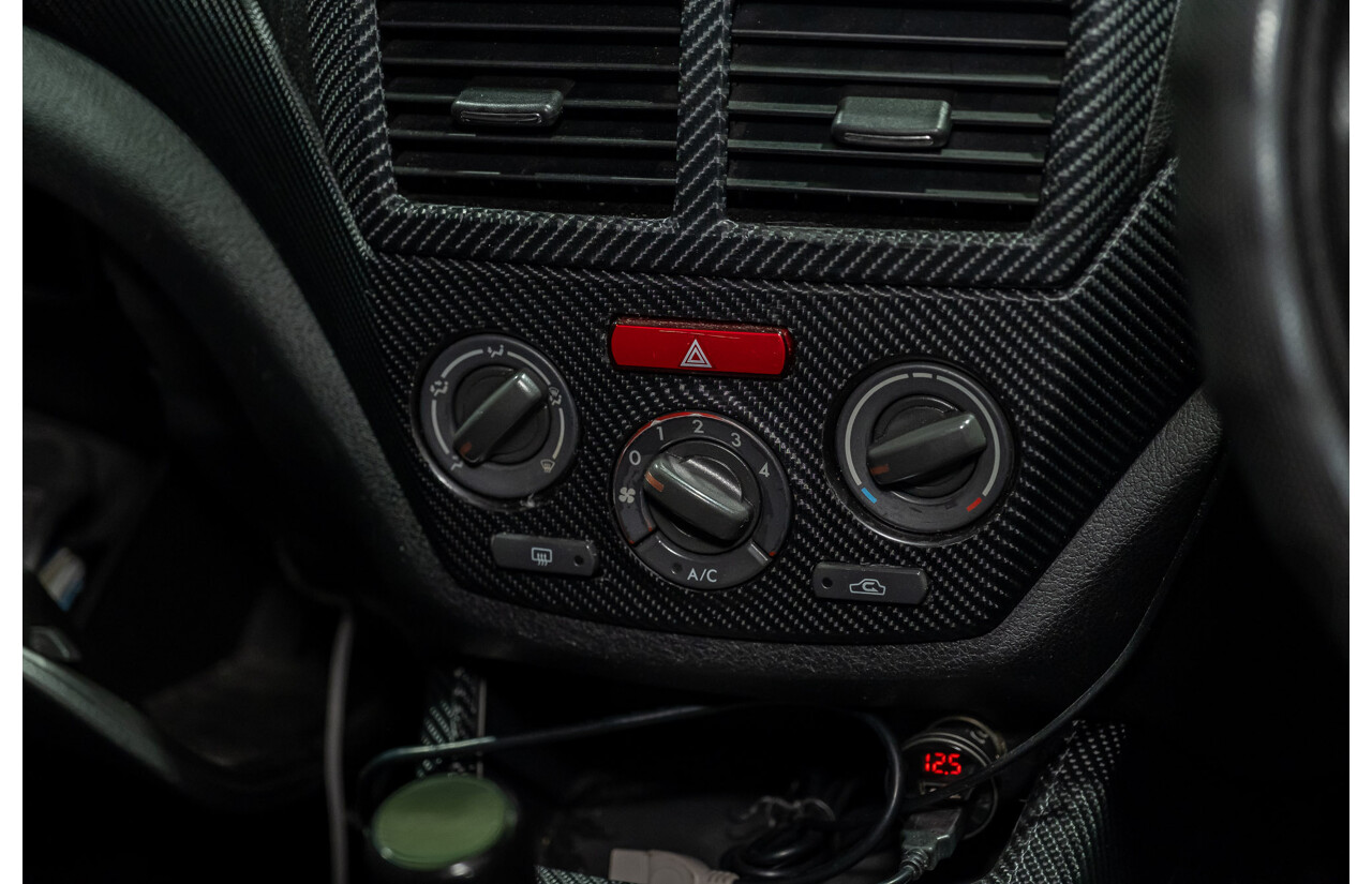 9/2010 Subaru Impreza R (AWD) G3 MY10 5d Hatchback Pearl White 2.0L