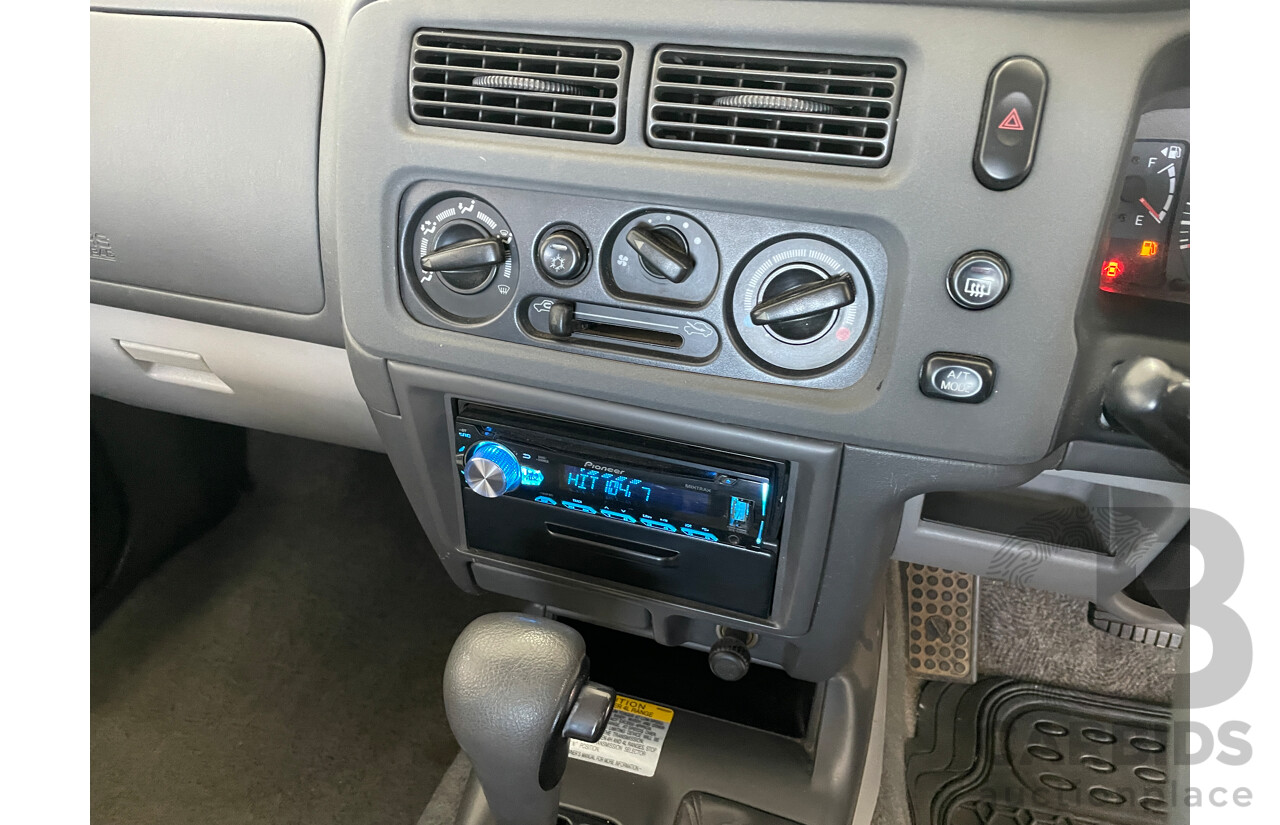 5/2003 Mitsubishi Challenger (4x4) PA-MY03 4d Wagon White 3.0L