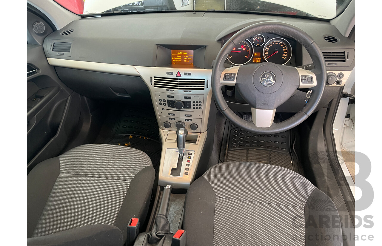 4/2009 Holden Astra CDTi AH MY09 4d Wagon White 1.9L