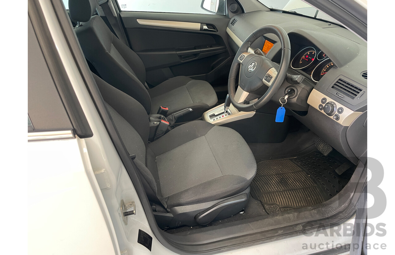 4/2009 Holden Astra CDTi AH MY09 4d Wagon White 1.9L
