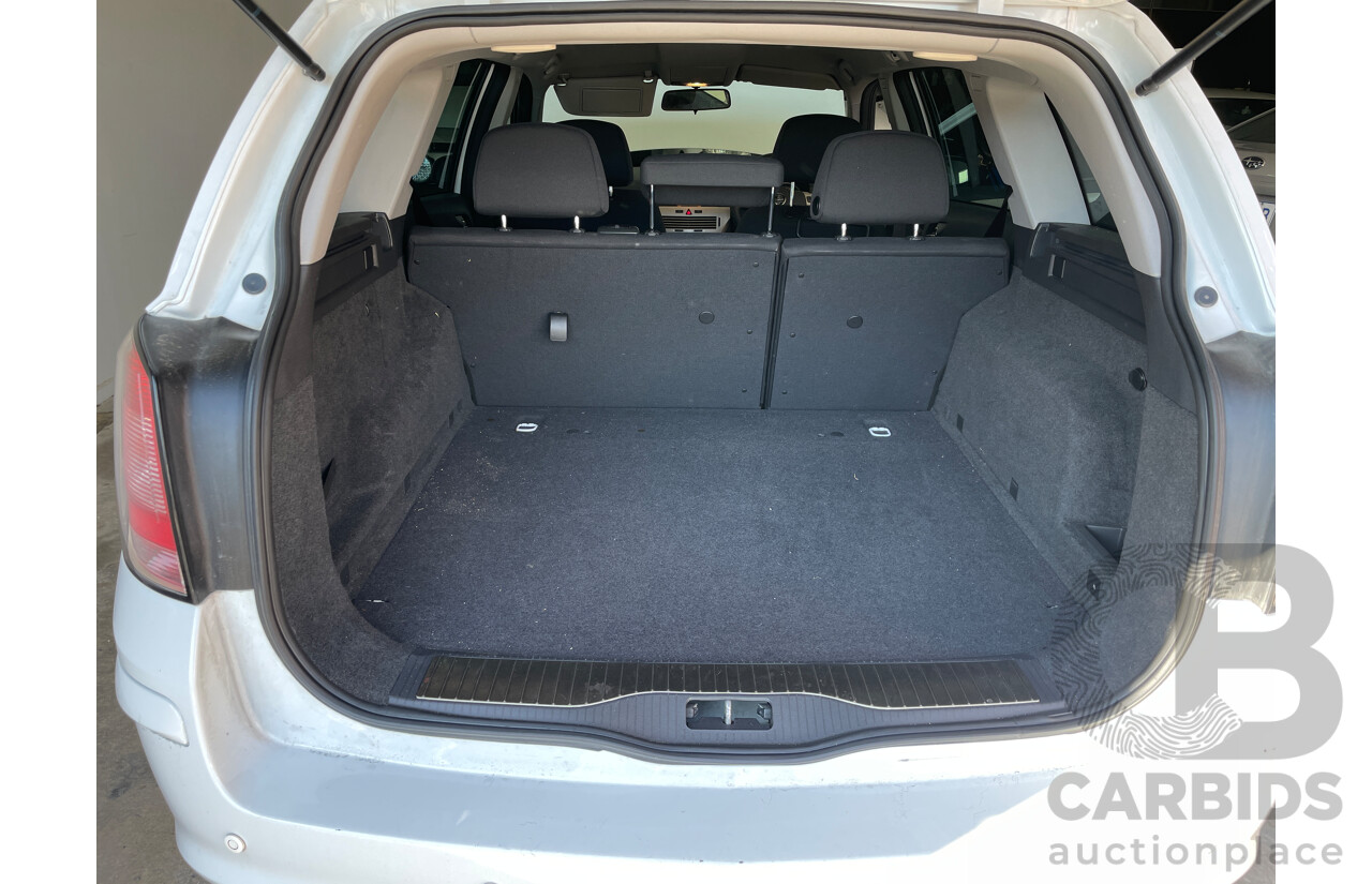 4/2009 Holden Astra CDTi AH MY09 4d Wagon White 1.9L