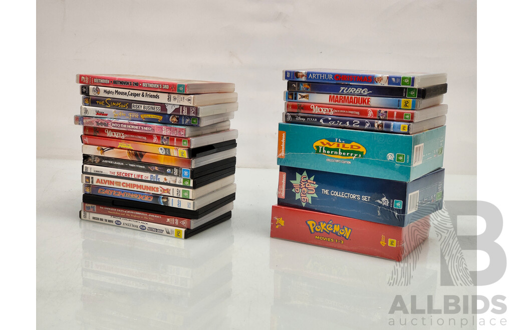 Huge Lot of ~1000 DVDs and Video Games Including Lord of the Rings, Harry Potter, Bourne Legacy and Many More