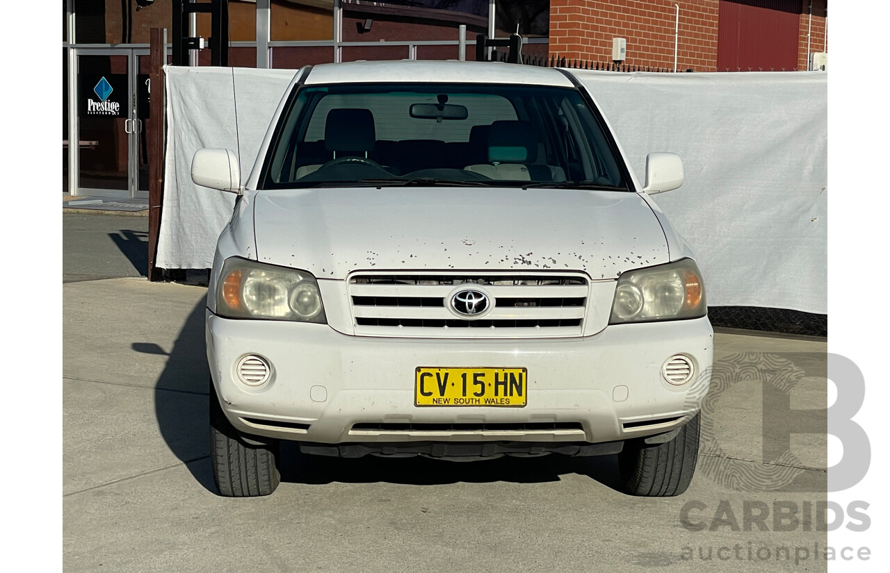 1/2005 Toyota Kluger CV (4x4) MCU28R 4d Wagon White 3.3L