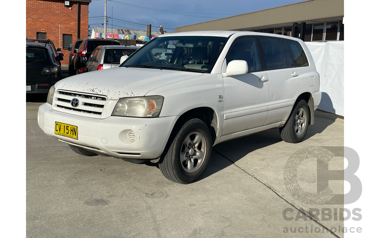 1/2005 Toyota Kluger CV (4x4) MCU28R 4d Wagon White 3.3L