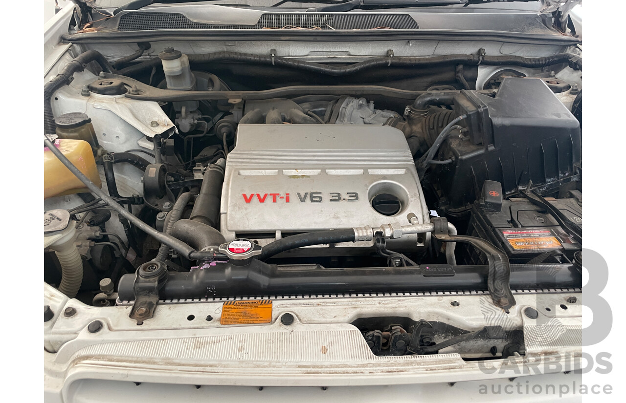 1/2005 Toyota Kluger CV (4x4) MCU28R 4d Wagon White 3.3L