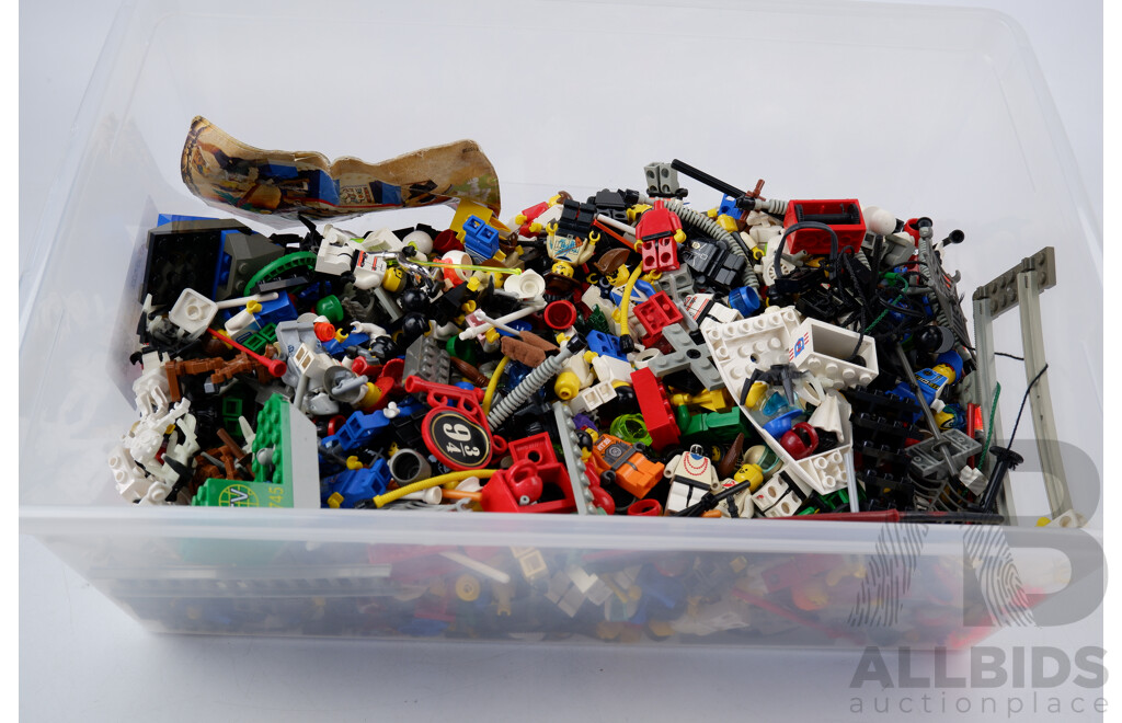 Large Collection Lego Minifigures - Lot 1494151 | ALLBIDS