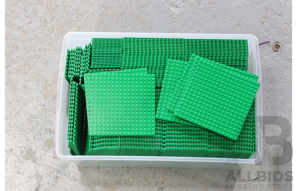 Large Quantity Lego 8 X 16 & 16 X 16 Stud Green Base Plates