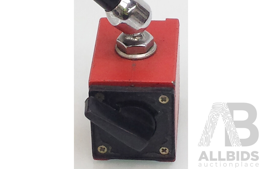 Shan Precision Metric Dial Indicator with Magnetic V Block Base Stand