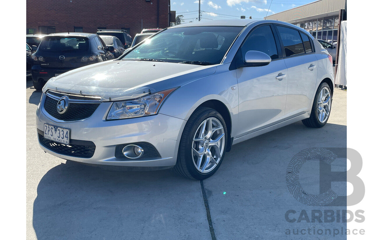 5/2013 Holden Cruze CD Equipe JH MY13 5d Hatchback Silver 1.8L