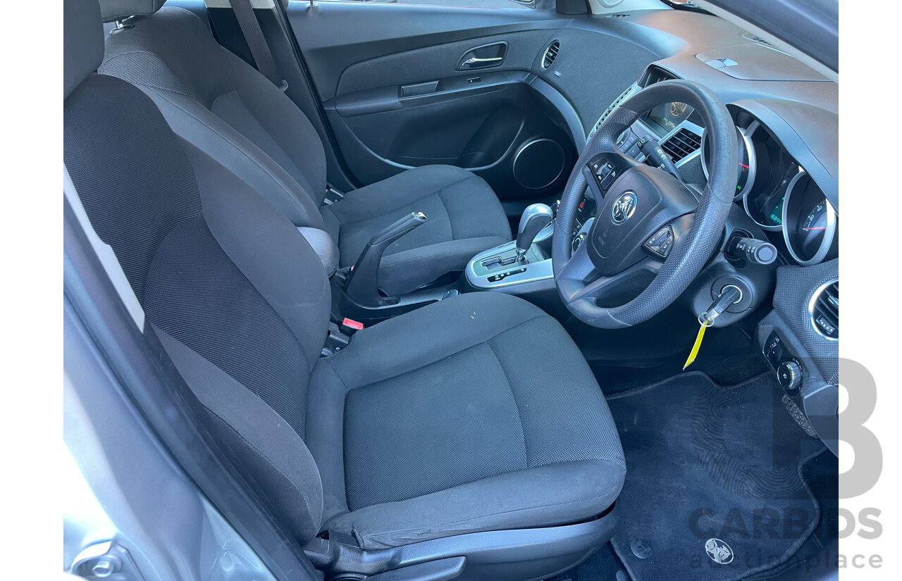 5/2013 Holden Cruze CD Equipe JH MY13 5d Hatchback Silver 1.8L