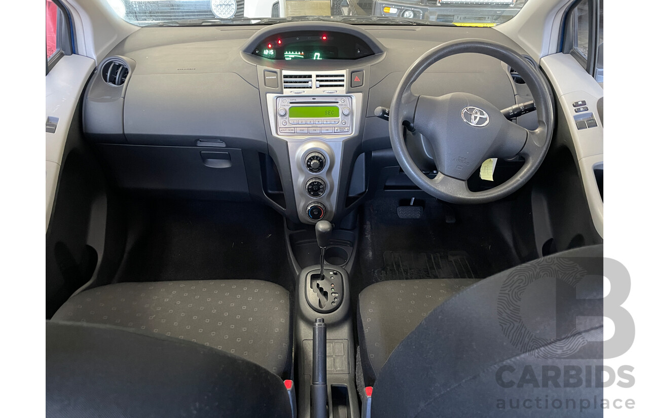 11/2005 Toyota Yaris YR NCP90R 3d Hatchback Blue 1.3L