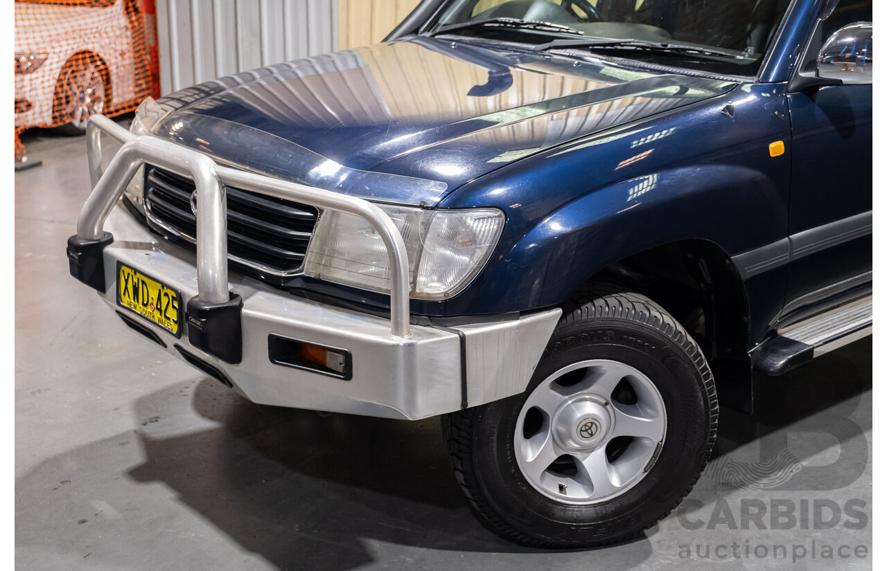 11/2001 Toyota Landcruiser GXL (4x4) FZJ105R 4d Wagon Blue Dual Fuel 4.5L - 8 Seater