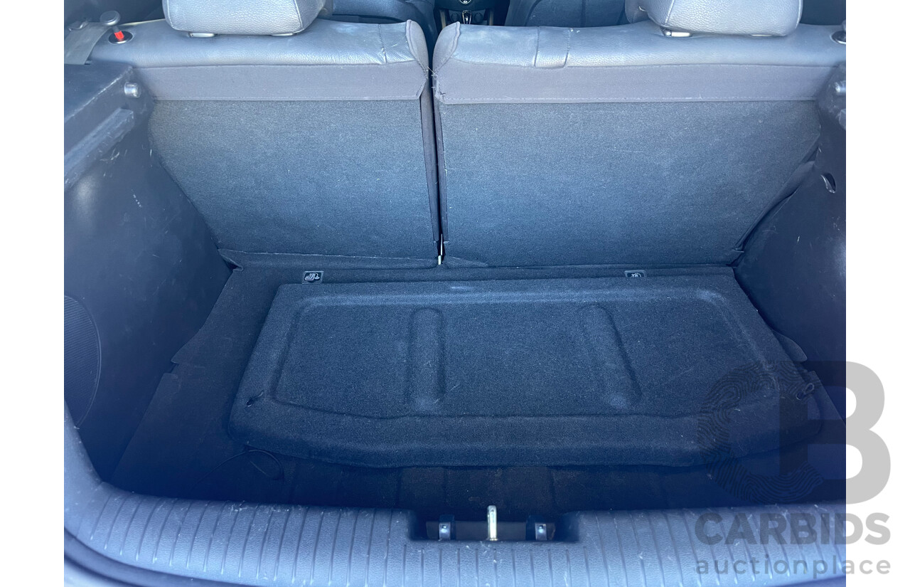 4/2014 Hyundai Veloster + FS MY13 3d Coupe Blue 1.6L