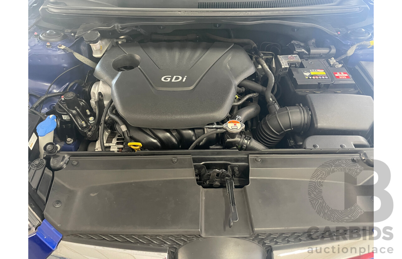 4/2014 Hyundai Veloster + FS MY13 3d Coupe Blue 1.6L