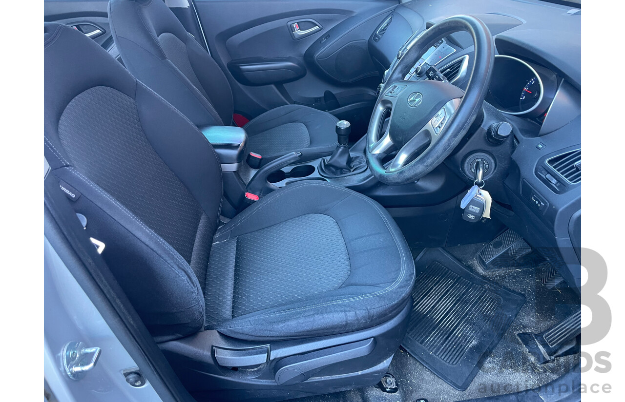 6/2012 Hyundai Ix35 Active (fwd) LM MY11 4d Wagon Silver 2.0L
