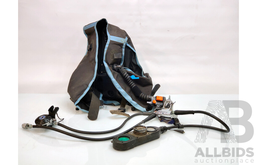SCUBAPRO Scuba Diving Vest, Snorkel and SPG
