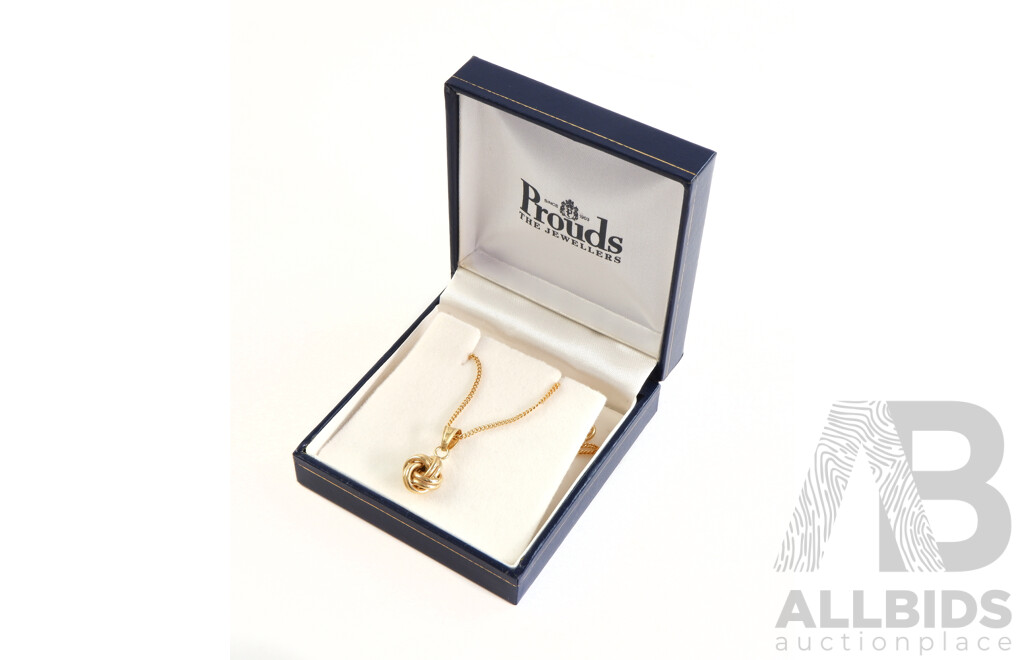 9ct Yellow Gold Twisted Ball Pendant on Display Chain