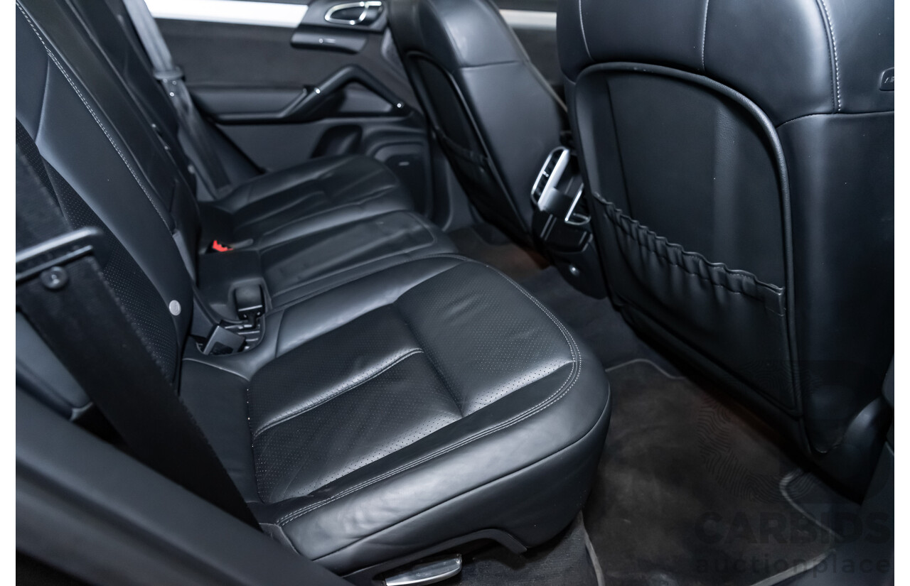 9/2013 Porsche Cayenne GTS Series 2 4d Wagon Black V8 4.8L