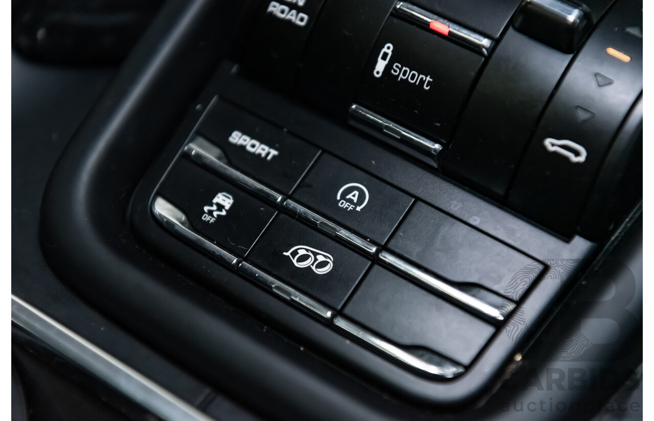 9/2013 Porsche Cayenne GTS Series 2 4d Wagon Black V8 4.8L