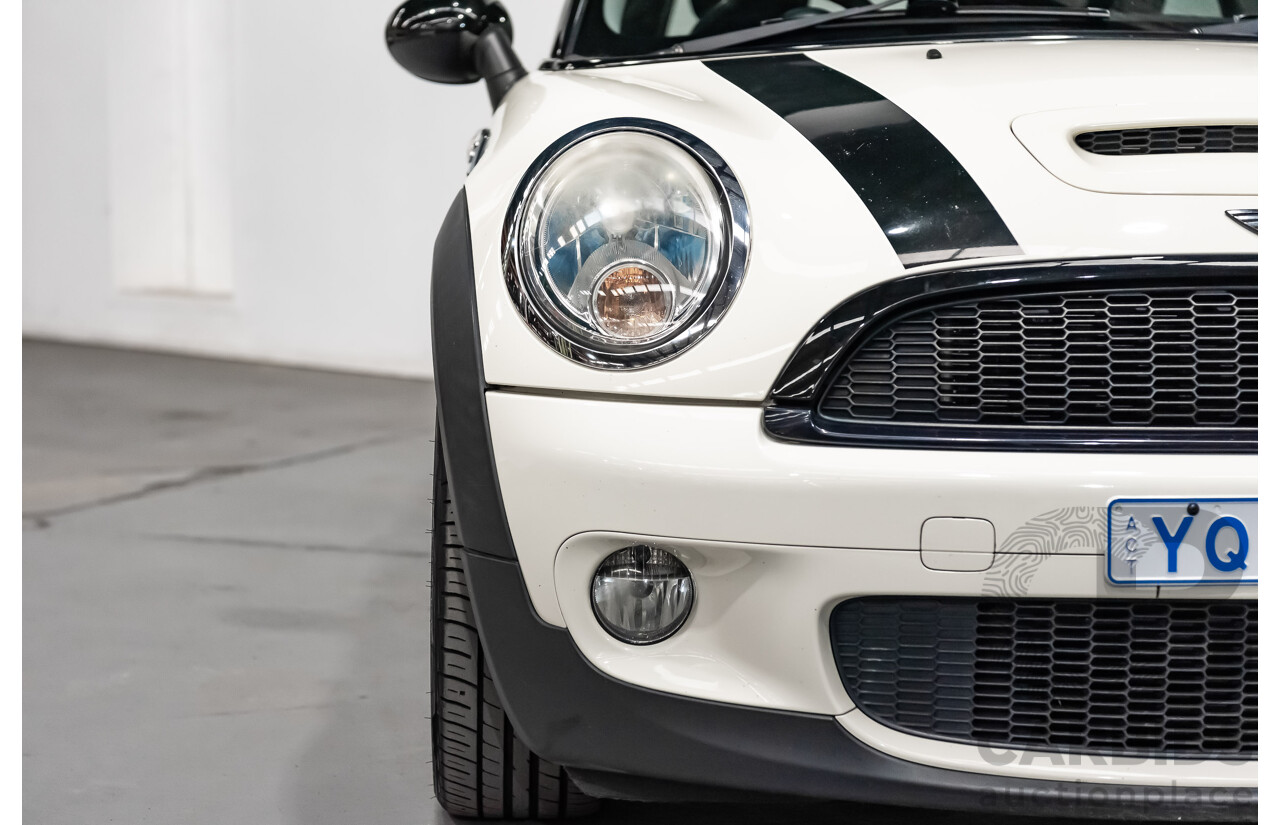 8/2009 Mini Cooper S R56 2d Hatchback White Turbo 1.6L