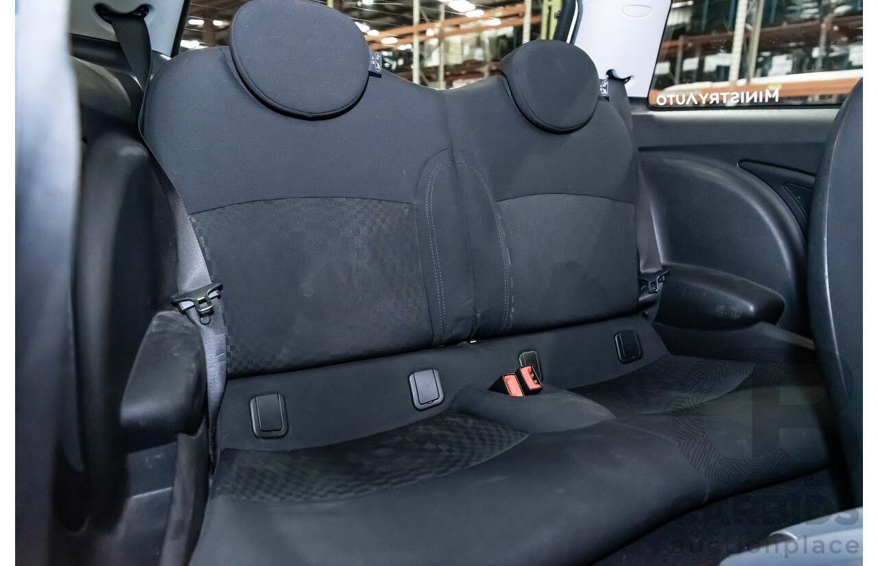 8/2009 Mini Cooper S R56 2d Hatchback White Turbo 1.6L