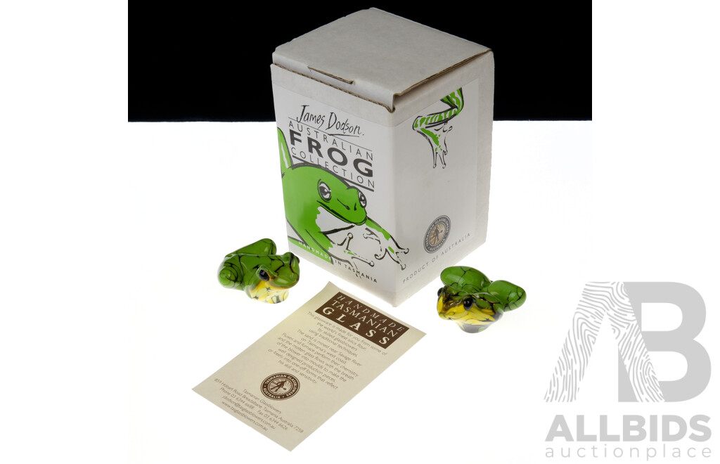 Two Hand Blown Australian Studio Art Glass Frog Figurines by James Dodson From Tasmanian Glassblowers in the Australian Frog Collection in Original Boxes