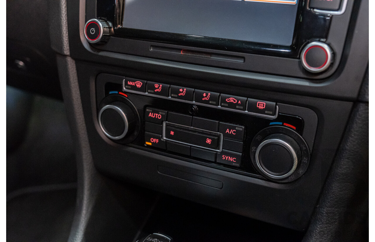 1/2013 Volkswagen Golf R (AWD) 1K MY13 5d Hatchback Rising Blue Metallic Turbo 2.0L