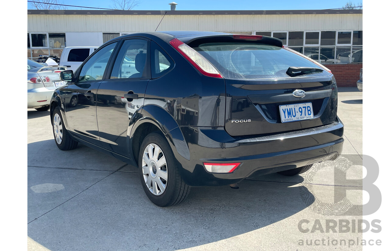 8/2010 Ford Focus CL LV 5d Hatchback Black 2.0L