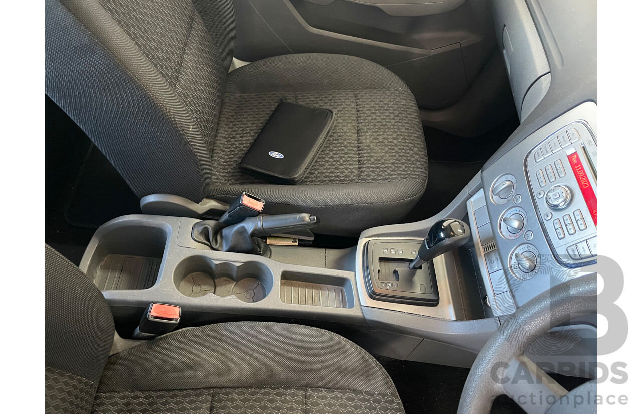 8/2010 Ford Focus CL LV 5d Hatchback Black 2.0L